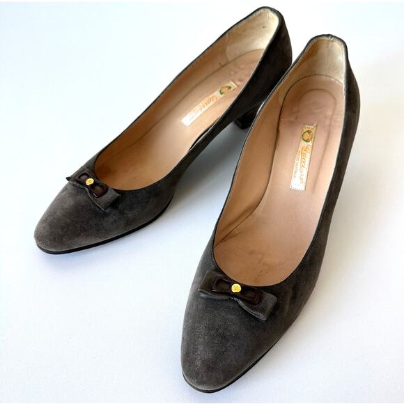 Gucci 1983 Vintage Grey Suede Bow Logo Kitten Heel Size 38 AA - Picture 1 of 16